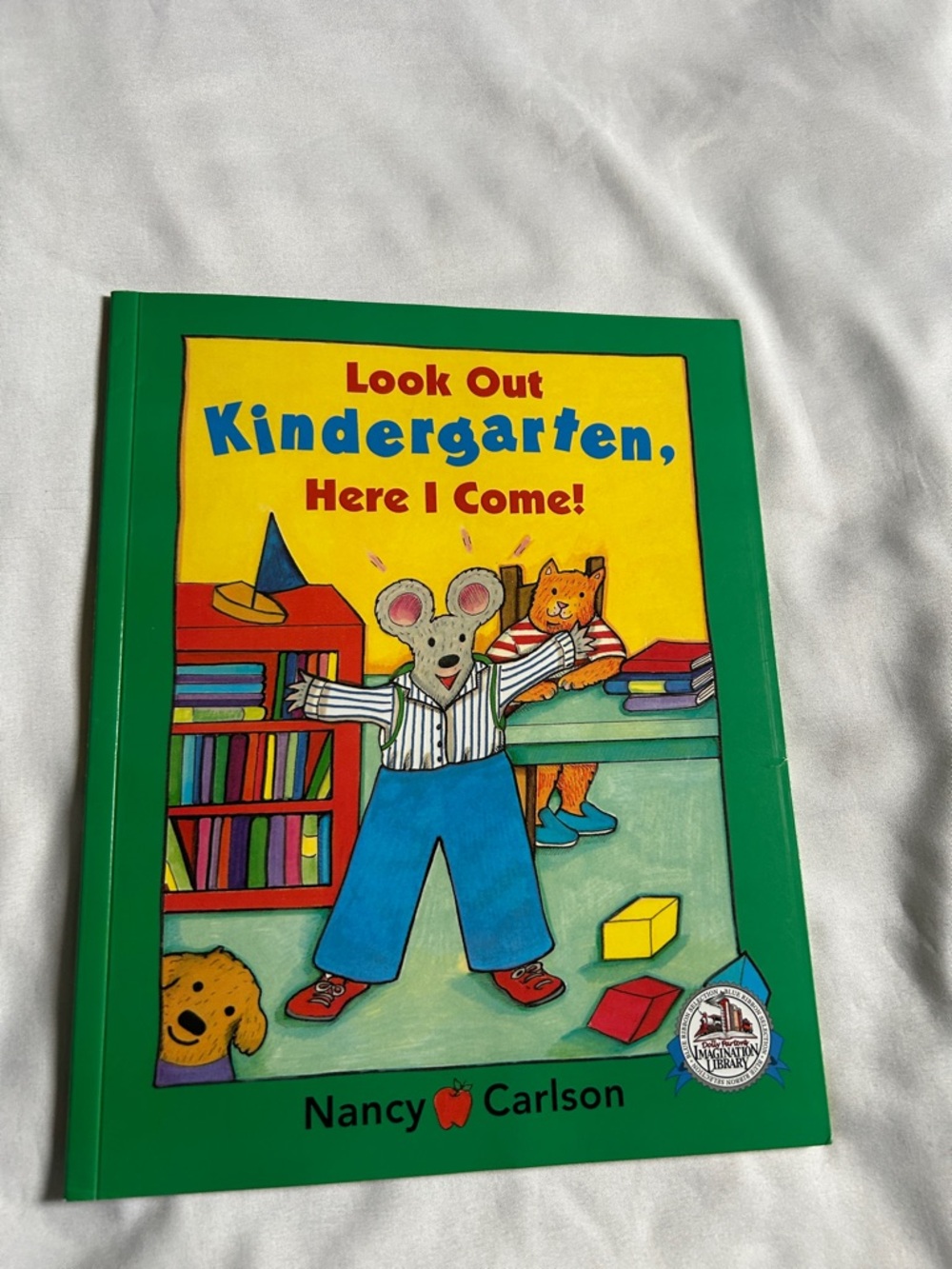 💲SUPERSALE💲 look out kindergarten, here I come! by Nancy Carlson